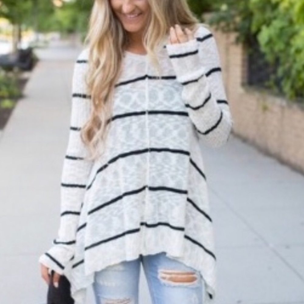 NWT Doe & Rae White & Black Striped Sweater